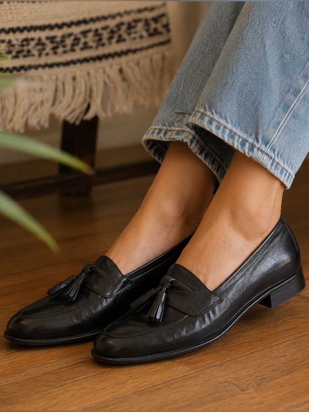 Bally Vintage Black Leather Tassel Loafers Italy Women’s 7 (7.5) Dress Shoes